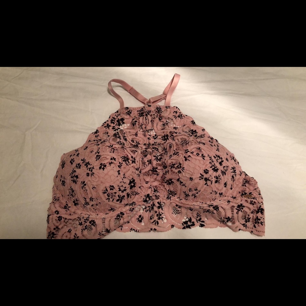 Pink vs bralette color pink floral size M